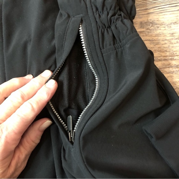 Lululemon Sights Seen Jacket size 12 draw cord/back has been cut still functions - Picture 10 of 16